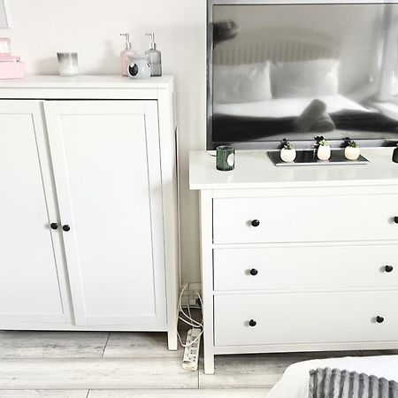 Apartament Next Westfield Mall Лондон Экстерьер фото